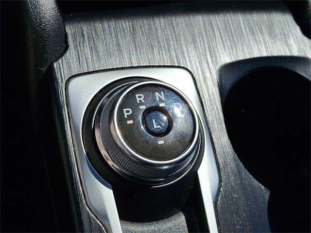 2023 Ford Escape ST-Line photo 4