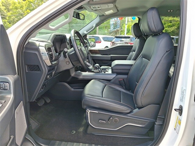 2023 Ford F-150 XLT photo 3