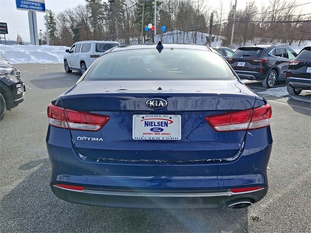 2018 Kia Optima LX photo 2