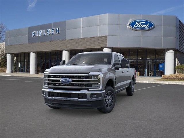2026 Ford F-350 Lariat photo 2