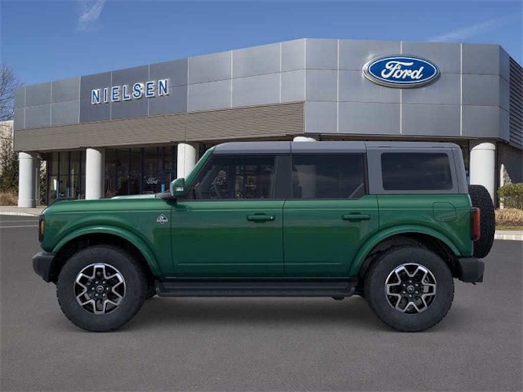 New 2025 Ford Bronco Outer Banks SUV