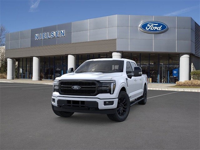 2025 Ford F-150 Lariat photo 2