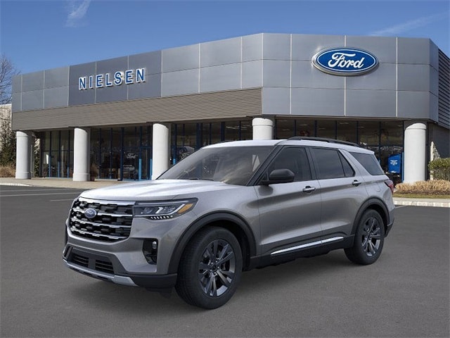 2025 Ford Explorer Active's photo