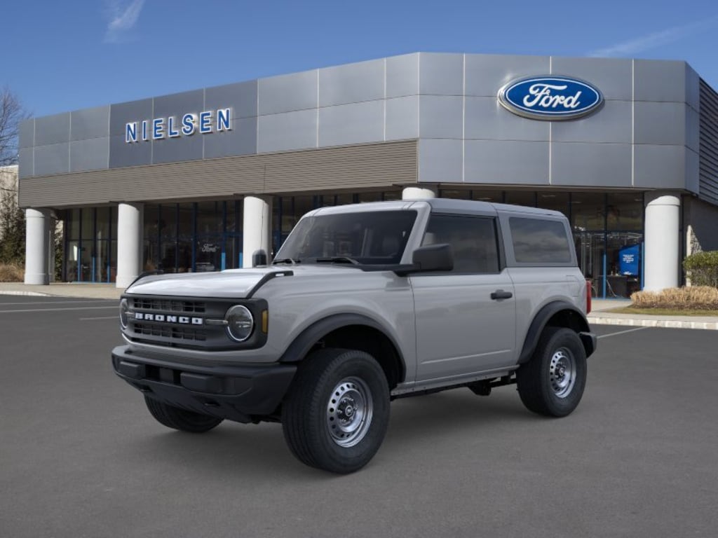 2026 Ford Bronco Base 4x4's photo