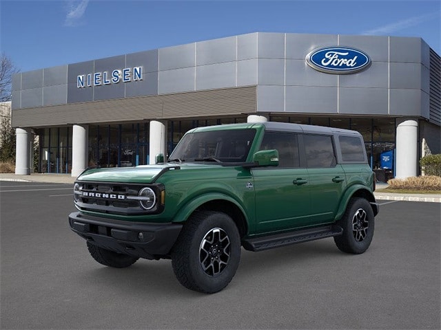 2025 Ford Bronco 4-Door Outer Banks's photo