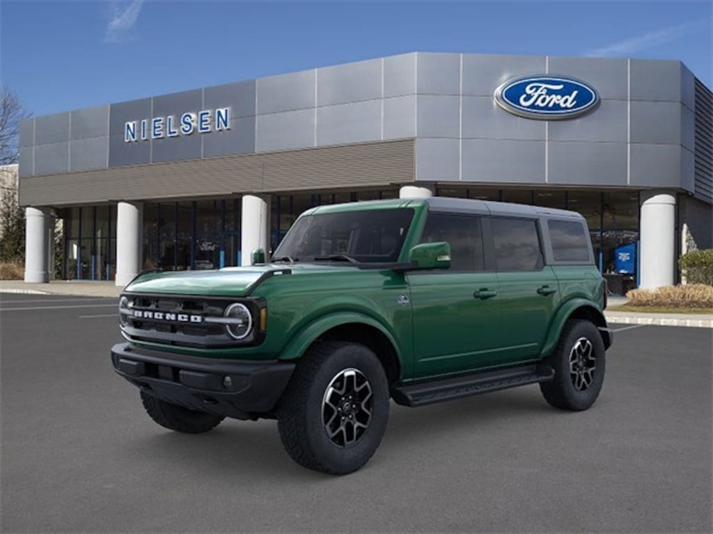 New 2025 Ford Bronco Outer Banks SUV