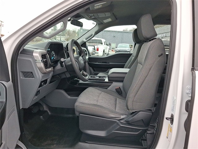 2023 Ford F-150 XL photo 4