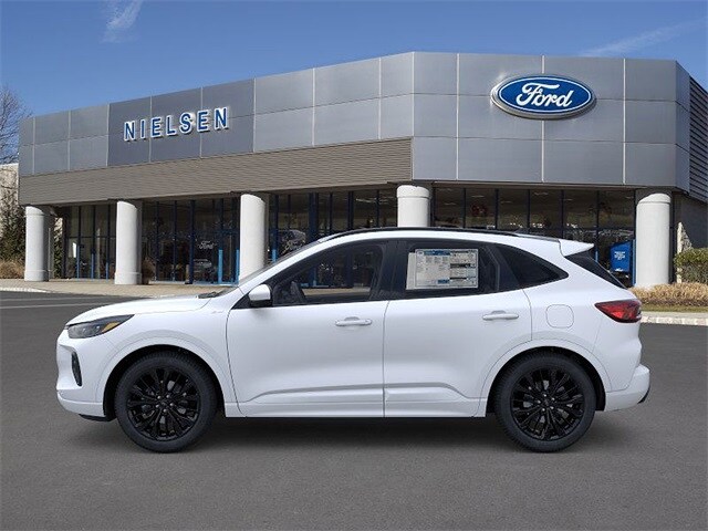 2026 Ford Escape Hybrid ST-Line Elite photo 3