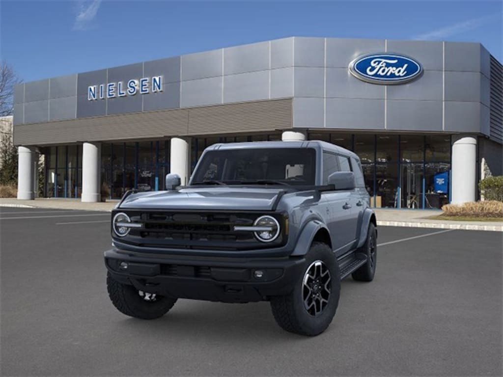 New 2025 Ford Bronco Outer Banks SUV
