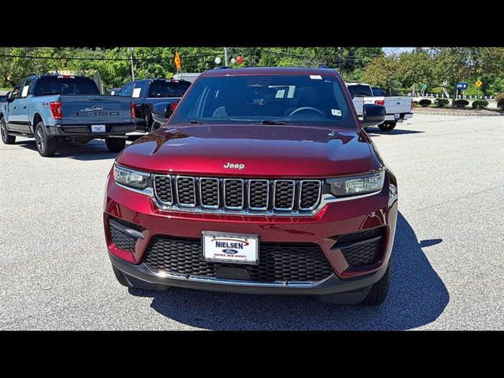 Certified 2025 Jeep Grand Cherokee Laredo X SUV