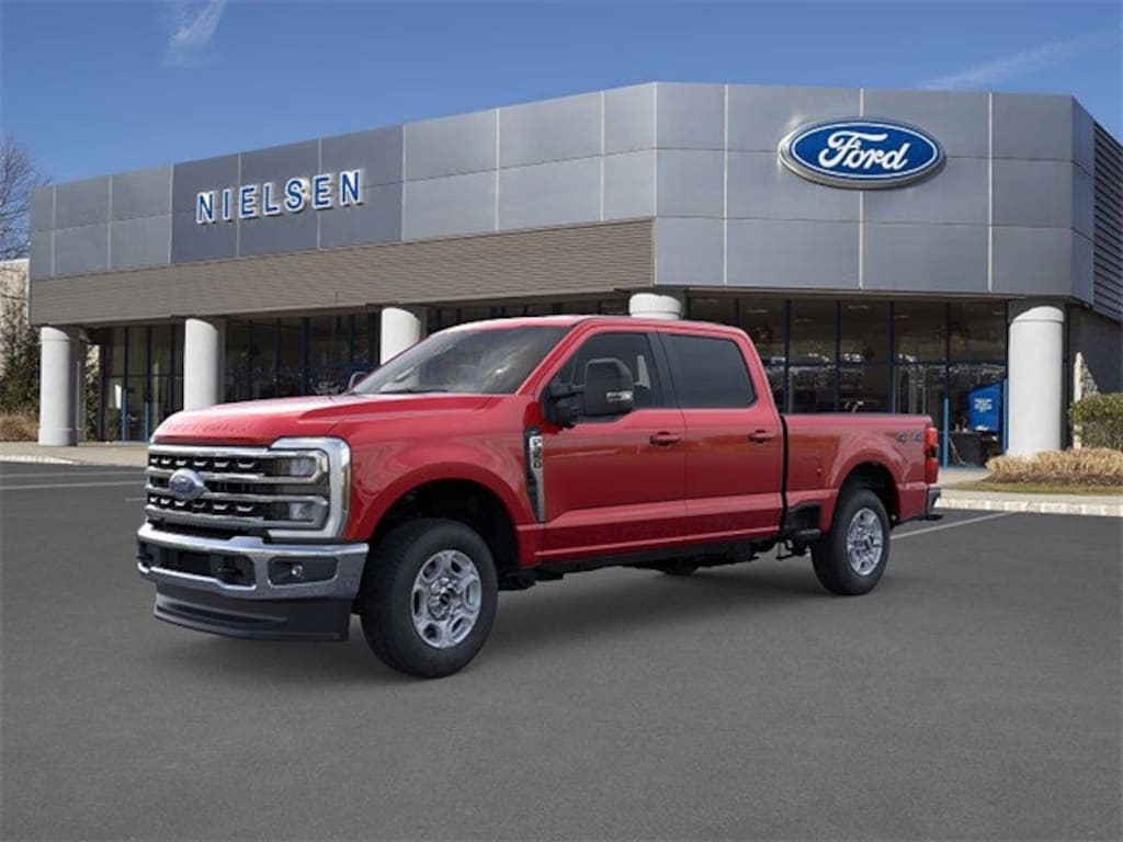 New 2026 Ford F-350 XLT Truck Crew Cab