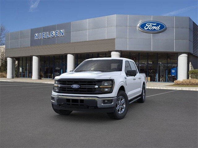 2024 Ford F-150 XLT photo 2