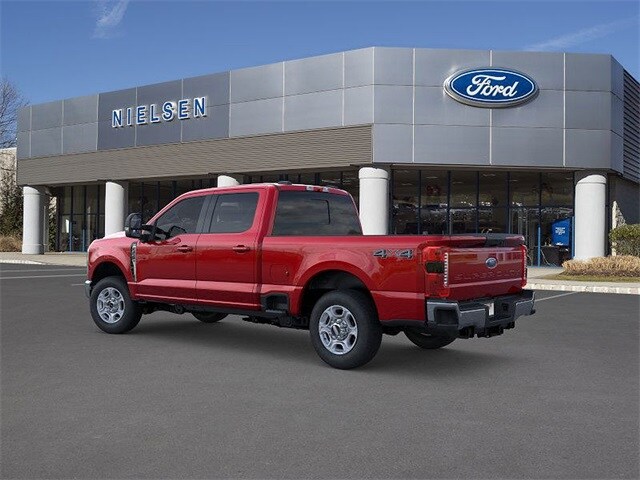 2026 Ford F-350 XLT photo 4