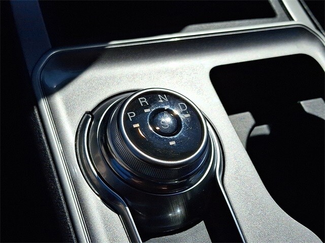 2023 Ford Edge SEL photo 4