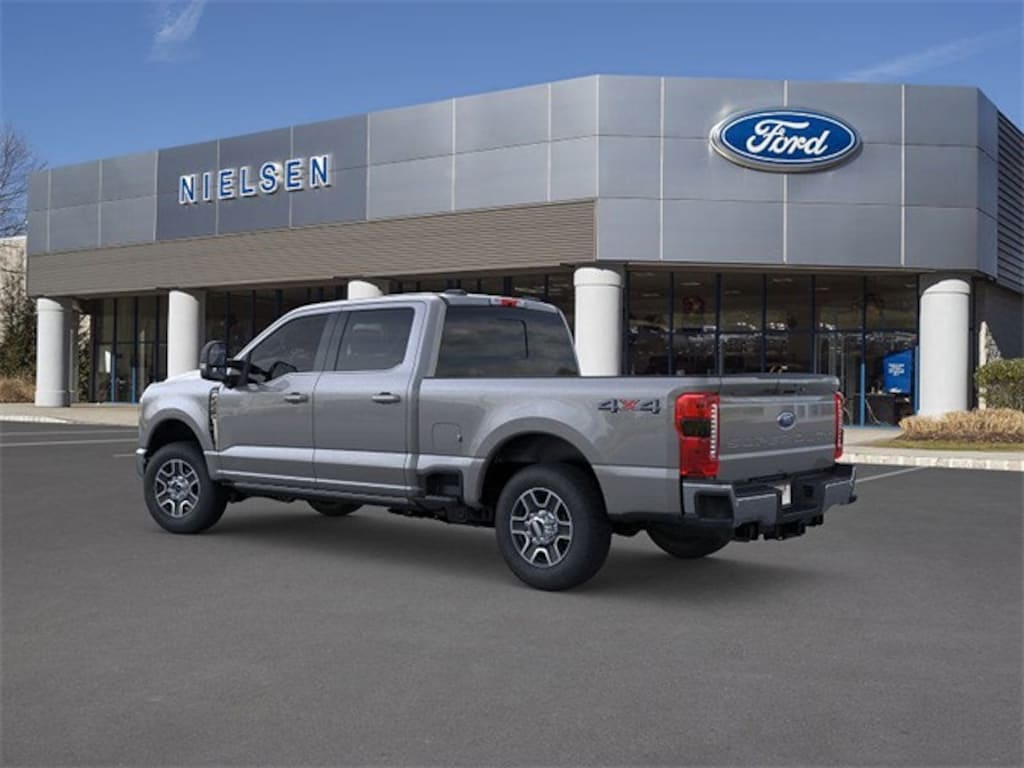 New 2026 Ford F-350 Lariat Truck Crew Cab