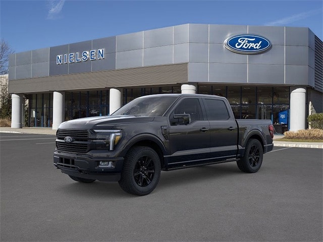 2025 Ford F-150 Platinum's photo