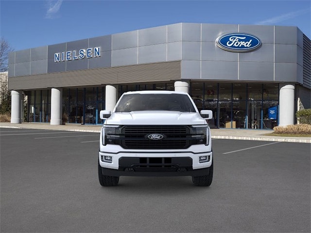 2025 Ford F-150 Platinum photo 4