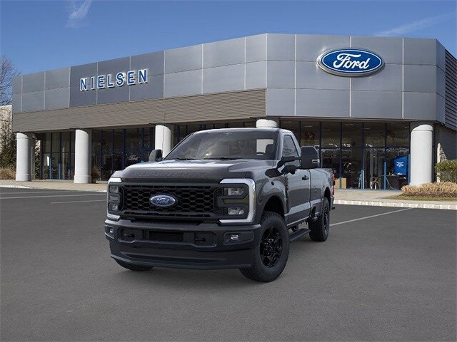 2025 Ford F-350 XL photo 2