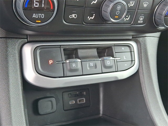 2023 Gmc Acadia SLE photo 4