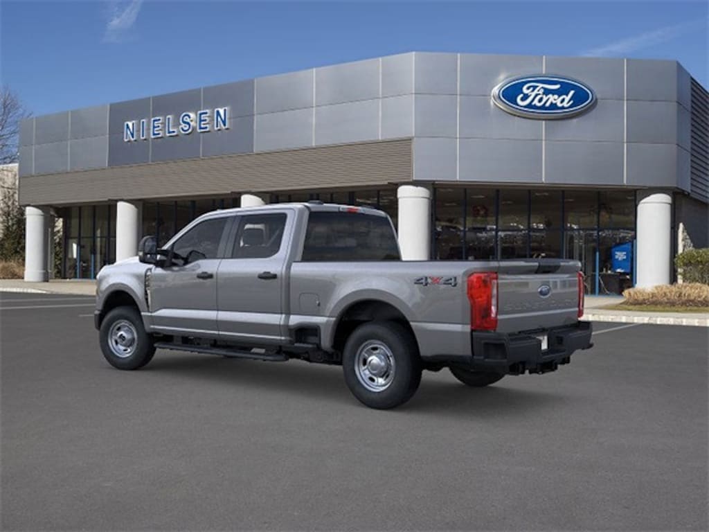 New 2026 Ford F-250 XL Truck Crew Cab