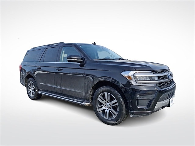 2022 Ford Expedition MAX photo 2