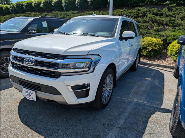 2023 Ford Expedition Limited 4X4's photo