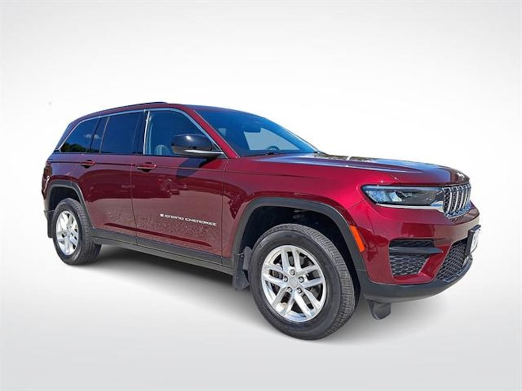 Certified 2025 Jeep Grand Cherokee Laredo X SUV