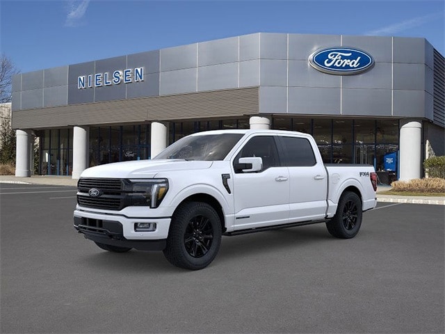 2025 Ford F-150 Platinum's photo
