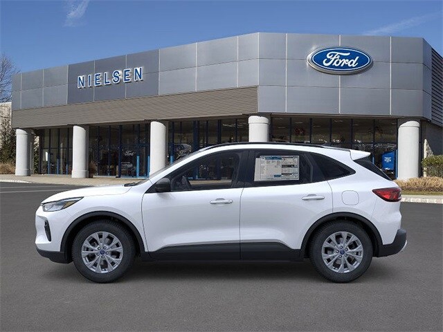 2025 Ford Escape Active photo 2