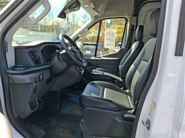 2024 Ford Transit photo 3