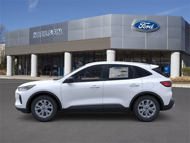 2026 Ford Escape Active photo 2