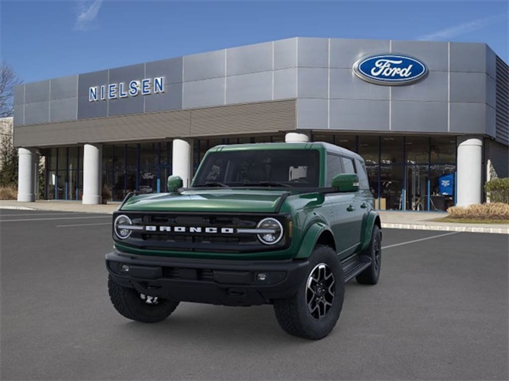 New 2025 Ford Bronco Outer Banks SUV