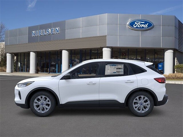 2026 Ford Escape Active photo 2