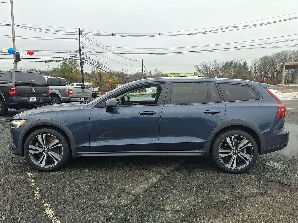 Used 2023 Volvo V60 Cross Country B5 Plus Wagon