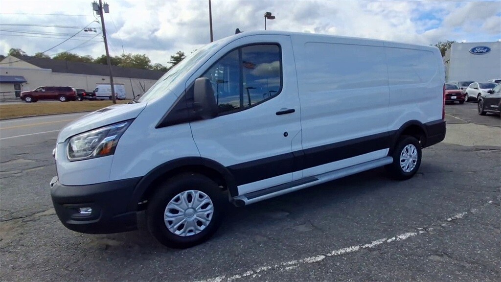 2023 Ford Transit photo 4