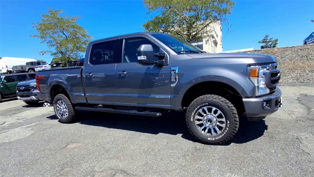 2022 Ford F-250 photo 2