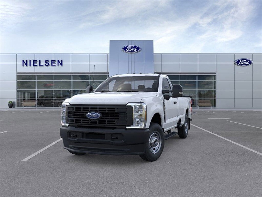 2026 Ford F-250 photo 2
