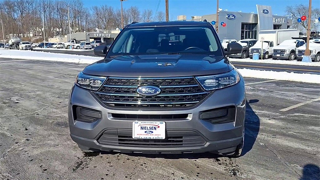 2023 Ford Explorer XLT photo 4