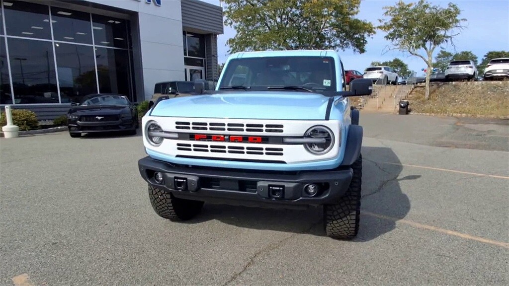 2024 Ford Bronco Heritage Limited First Edition photo 3