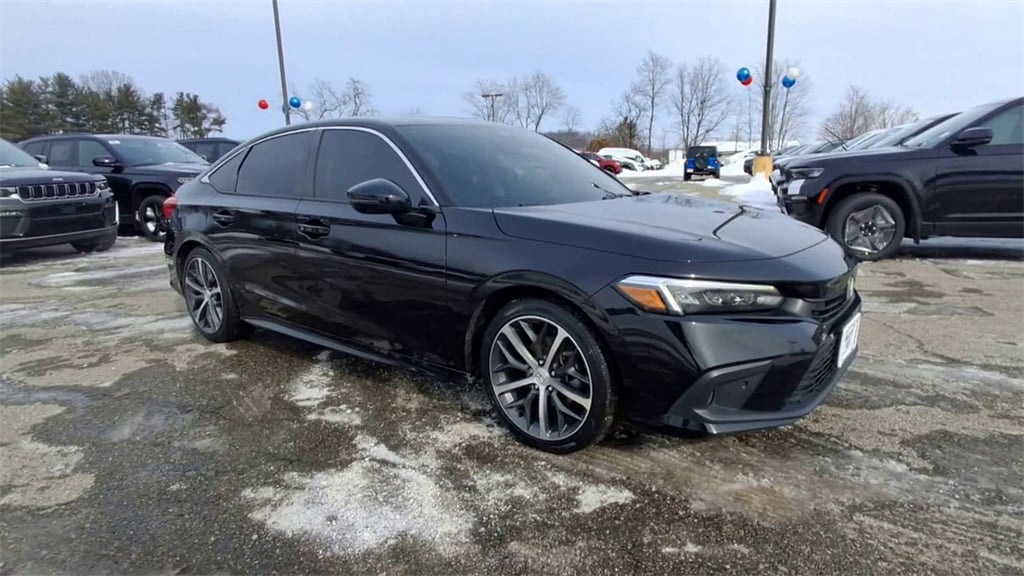 2023 Honda Civic Touring photo 2