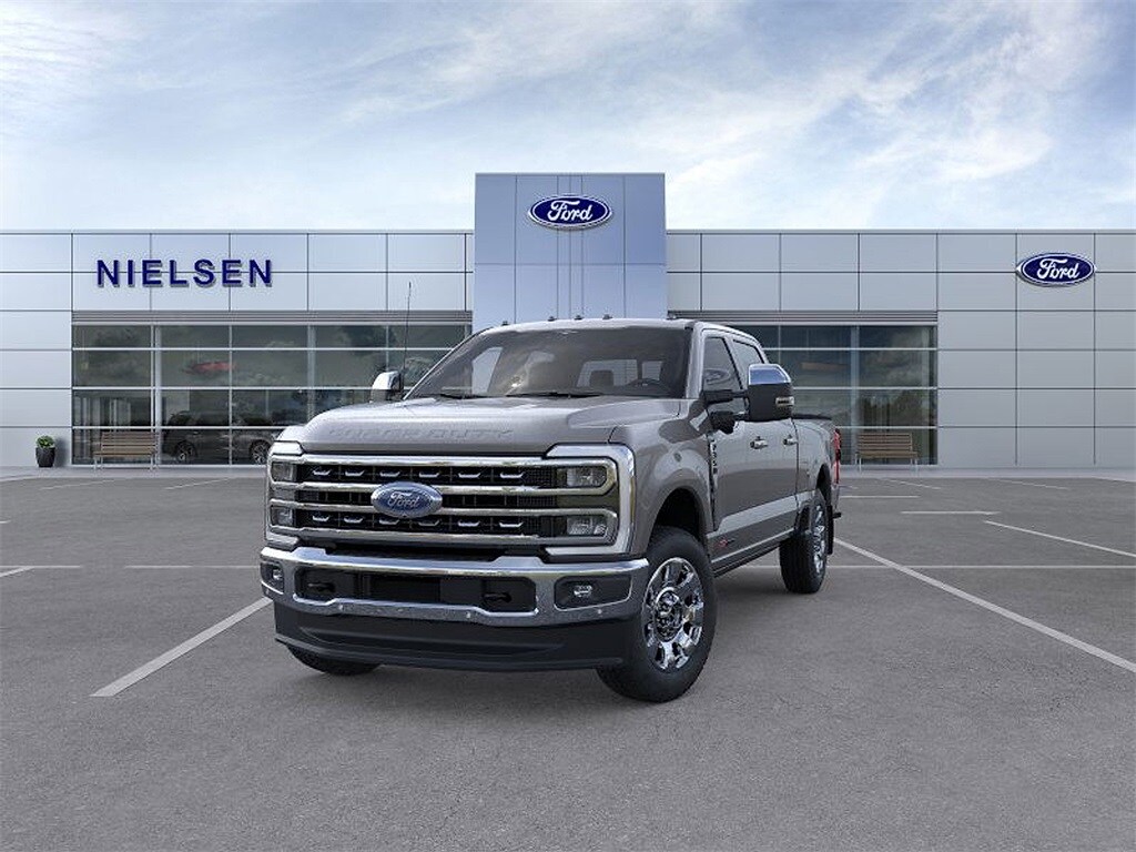 2025 Ford F-350 photo 2