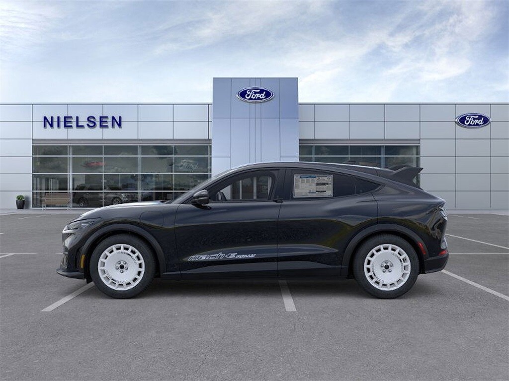 2025 Ford Mustang Mach-E GT photo 2