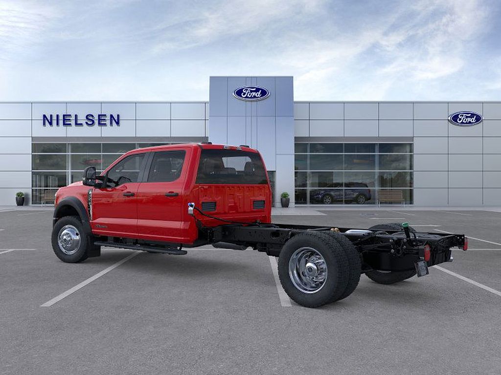 2025 Ford F-550 XL photo 4