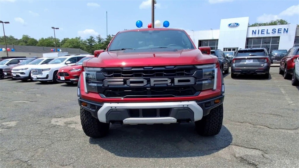 2024 Ford F-150 Raptor photo 3