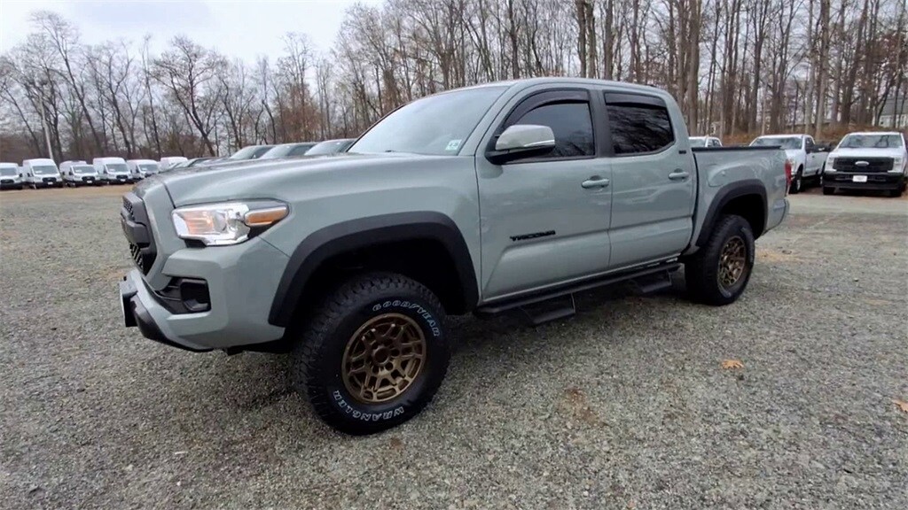 2023 Toyota Tacoma TRD Sport V6 photo 4