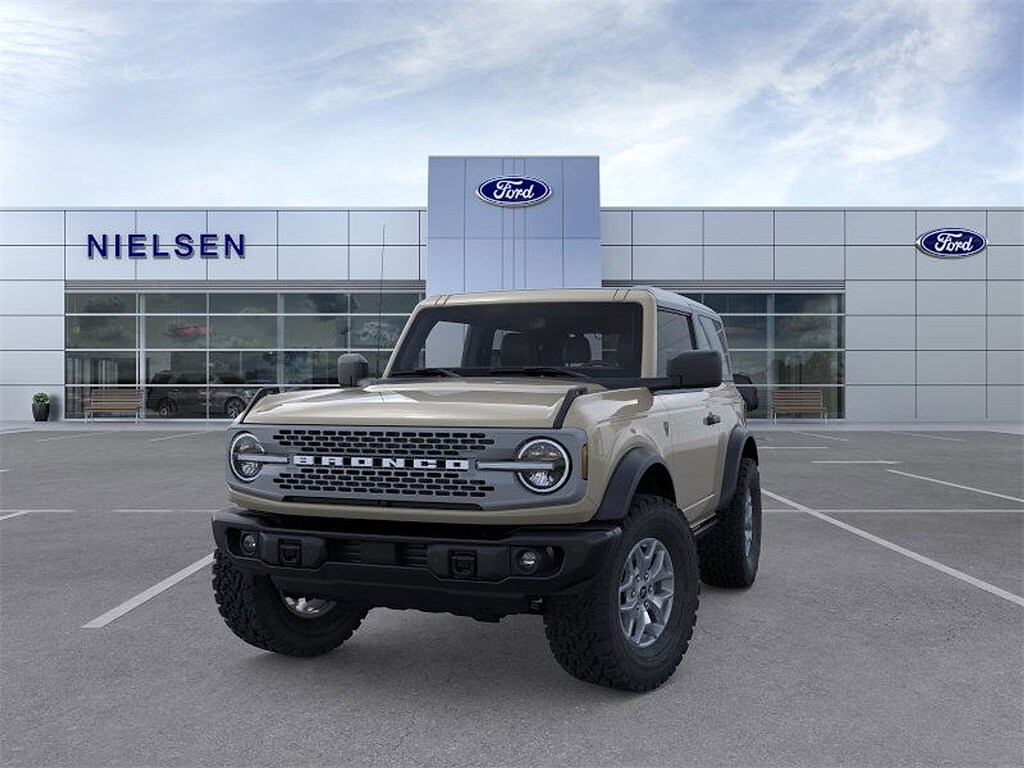 2025 Ford Bronco Badlands photo 2