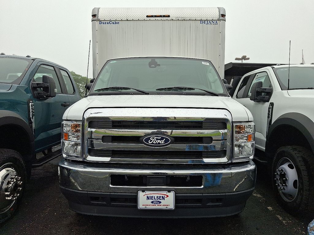2026 Ford E-350 Base photo 2