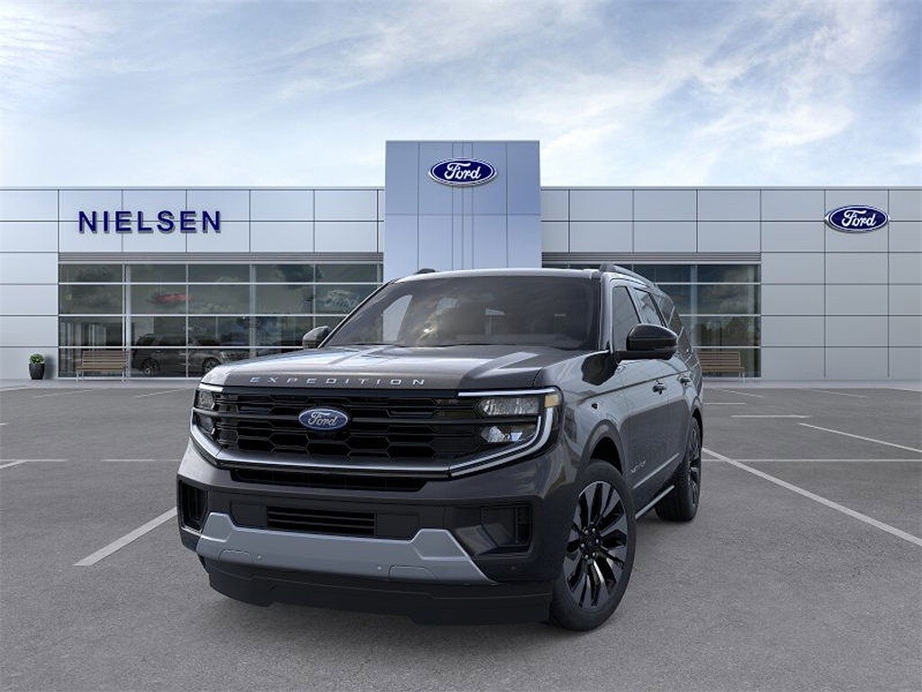 2025 Ford Expedition Platinum photo 2