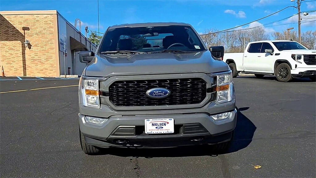2021 Ford F-150 XL photo 3