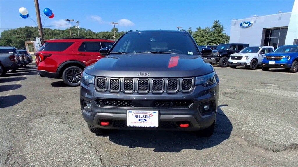 2023 Jeep Compass Trailhawk photo 3